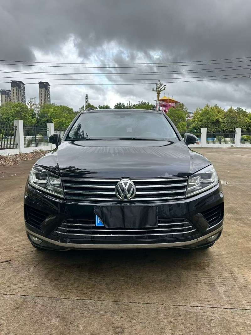 厦门16年大众途锐1