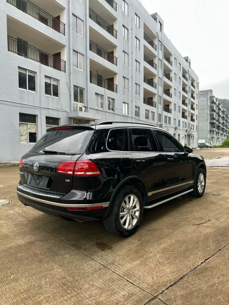 厦门16年大众途锐6