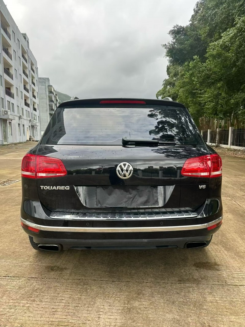 厦门16年大众途锐9