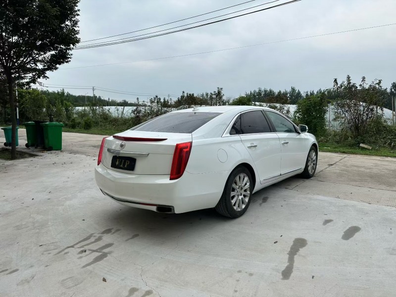 徐州14年凯迪拉克XTS4