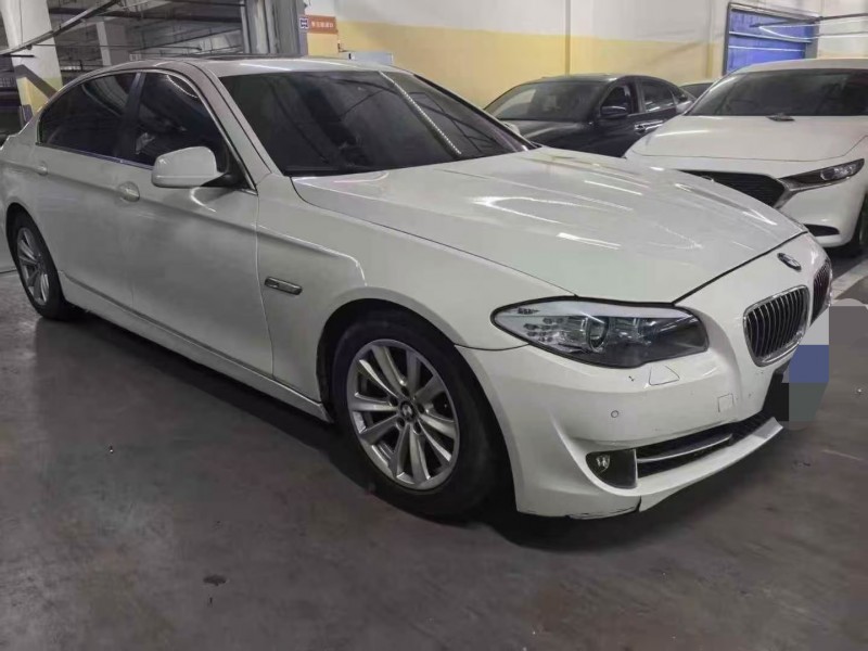 重庆12年宝马5系3