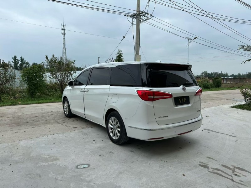 徐州18年别克GL83