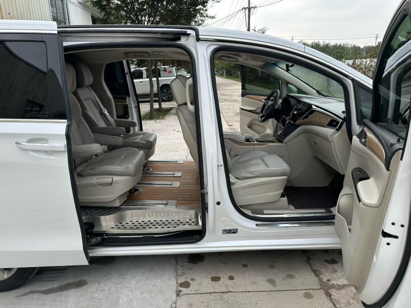 徐州18年别克GL88