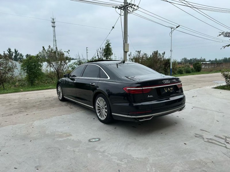 徐州20年奥迪A8L3