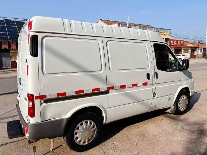 潍坊19年江铃特顺8