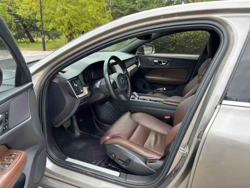 东营21年沃尔沃S60L4