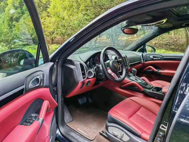 台州16年保时捷卡宴4