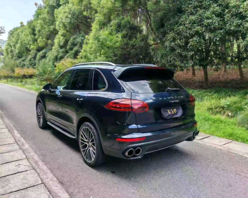 台州16年保时捷卡宴8