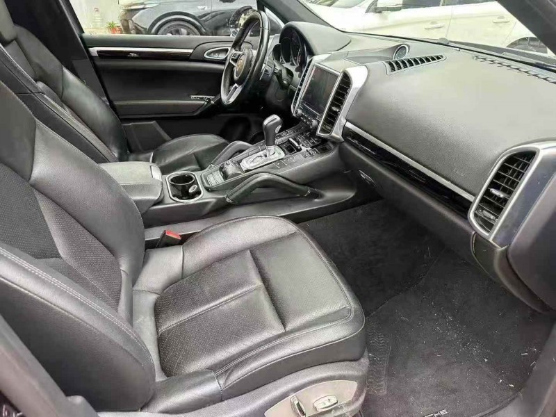 淄博18年保时捷卡宴5