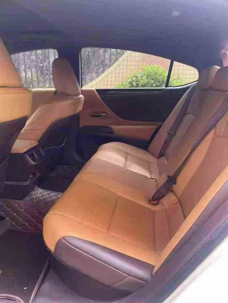 肇庆20年雷克萨斯ES6