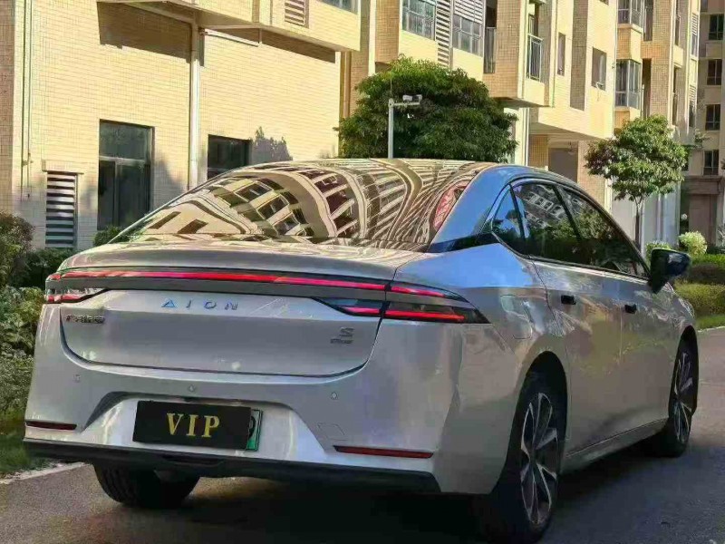 汕頭22年傳祺埃安S8