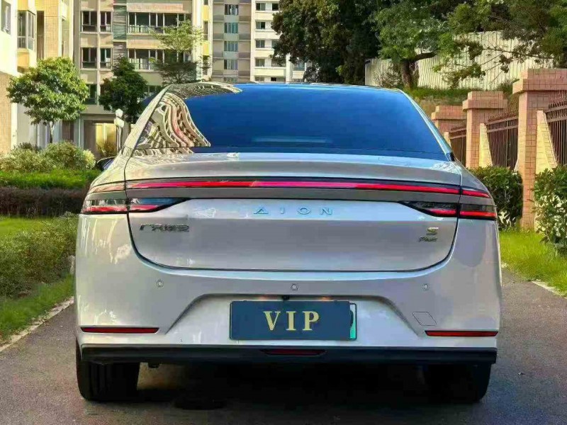 汕頭22年傳祺埃安S9