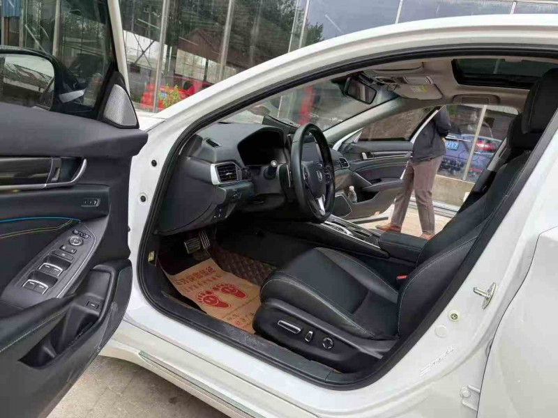 徐州22年本田雅阁4