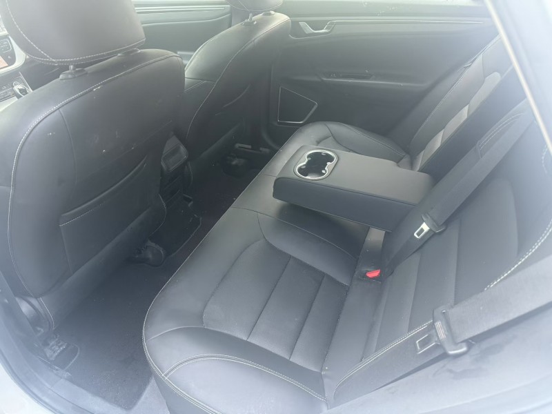 滨州18年吉利帝豪5