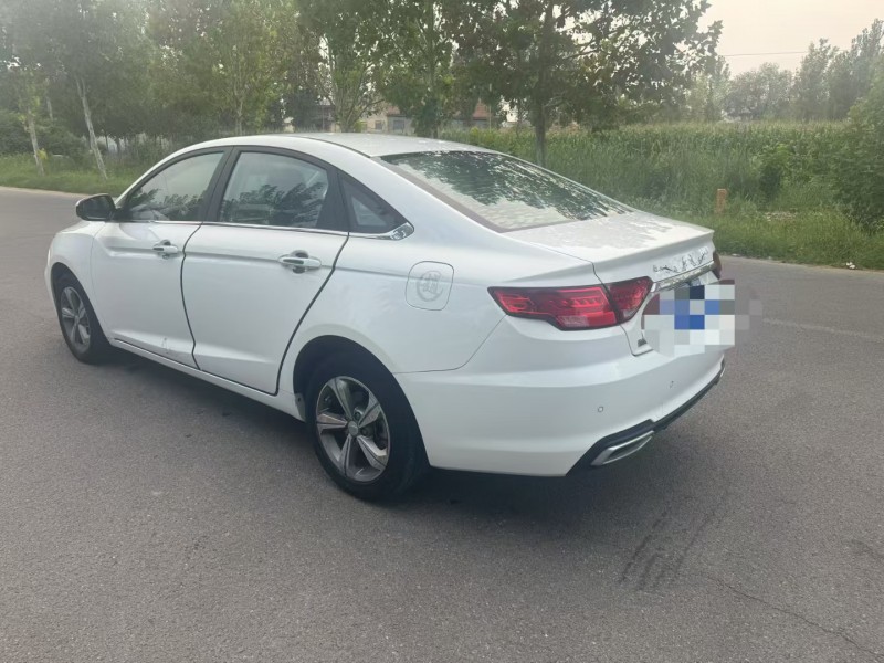 滨州18年吉利帝豪8