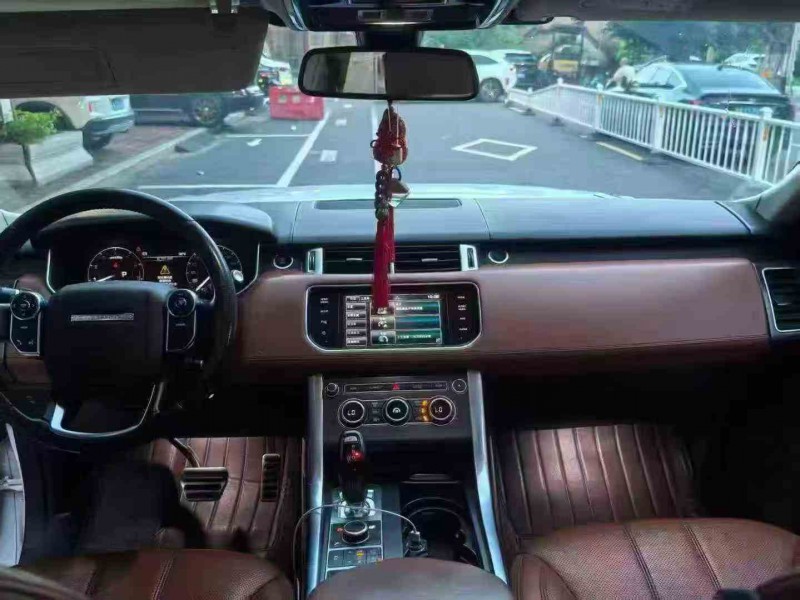 三明14年路虎揽胜运动4