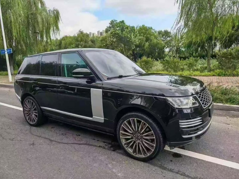 济宁18年路虎揽胜行政3