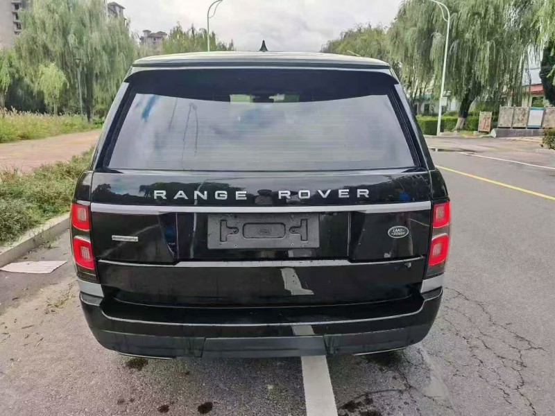 济宁18年路虎揽胜行政9