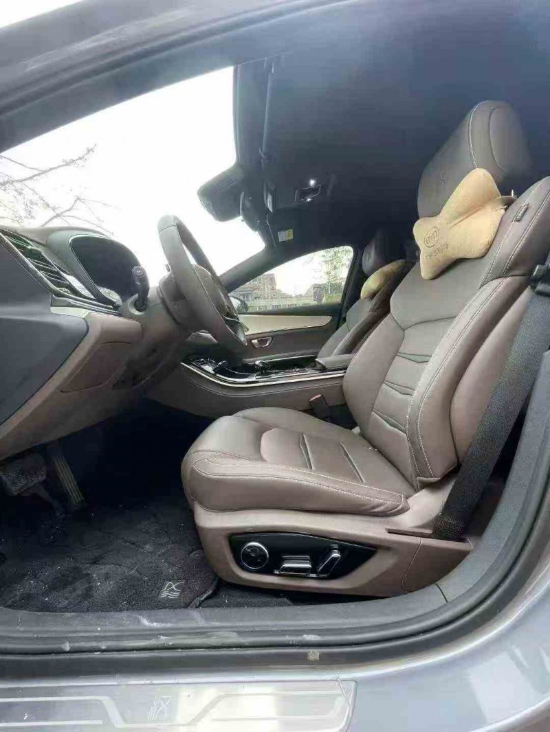 汕头21年比亚迪汉4