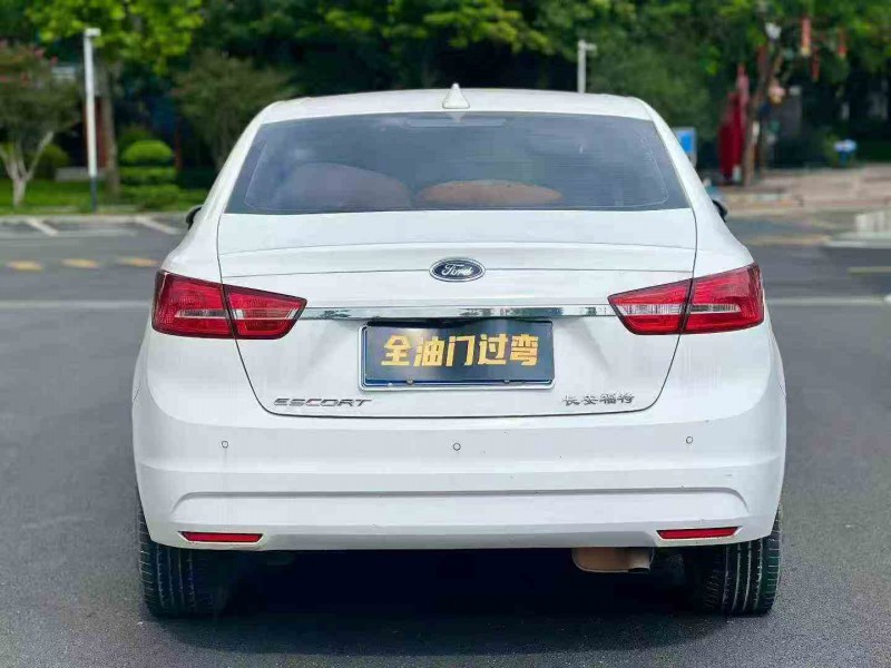 汕头18年福特福睿斯8