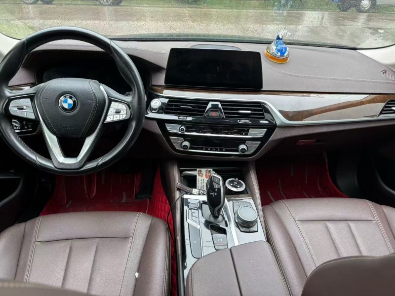 徐州20年宝马5系4