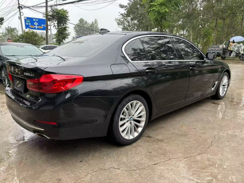 徐州20年宝马5系8