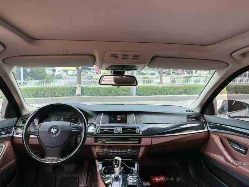 青岛16年宝马5系4