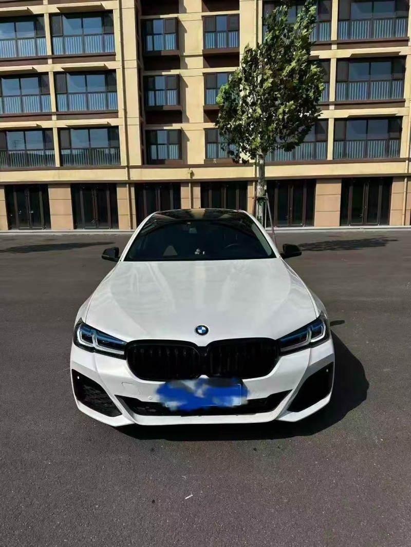 青岛16年宝马5系1