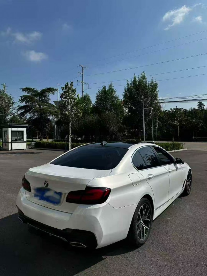 青岛16年宝马5系4