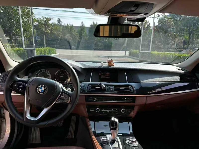 青岛16年宝马5系8