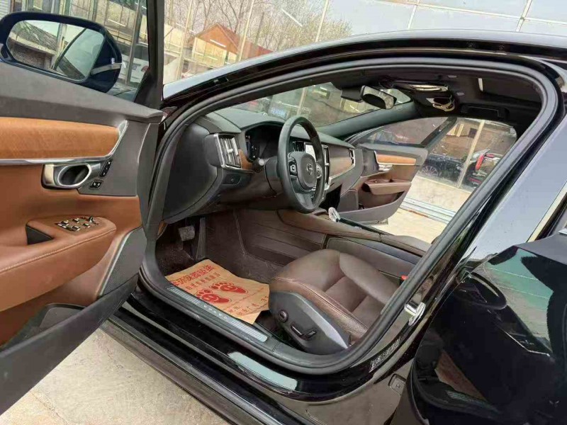 徐州22年沃尔沃S904