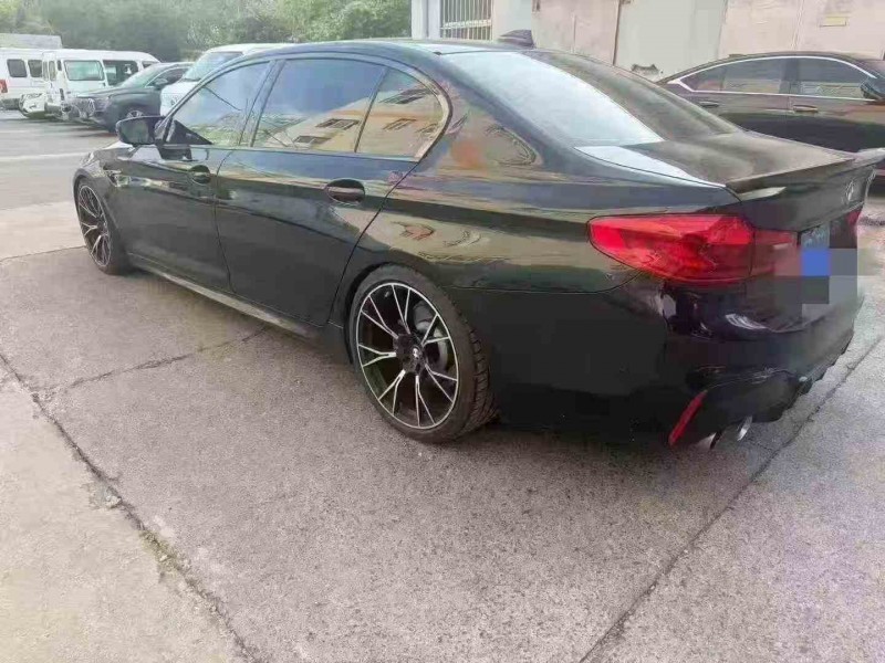 济宁20年宝马5系8