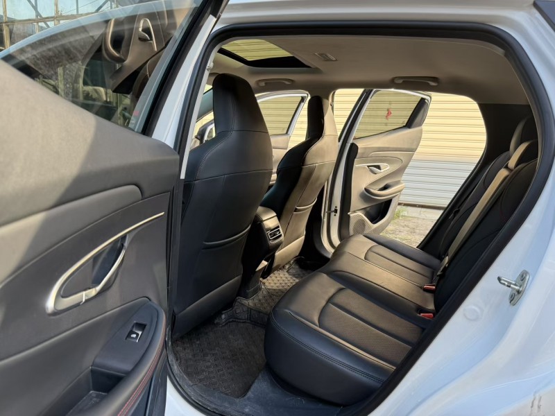 徐州21年长安汽车UNI8