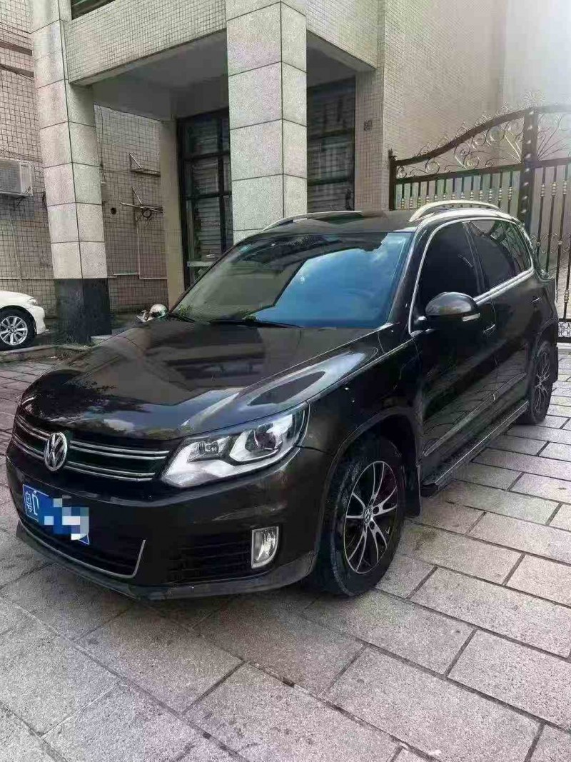 珠海16年大众途观3