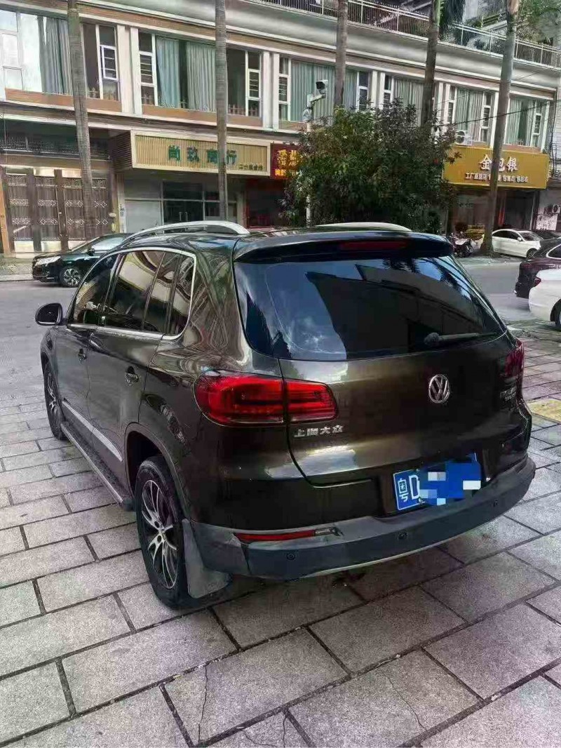 珠海16年大众途观8