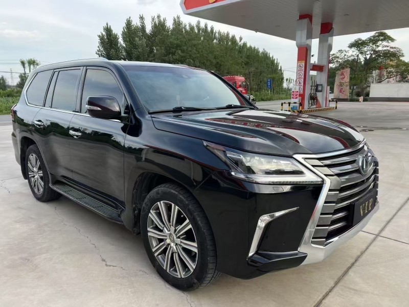 唐山17年雷克萨斯LX2