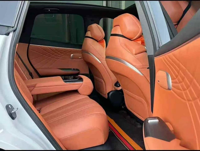 丽江25年长安汽车深蓝6