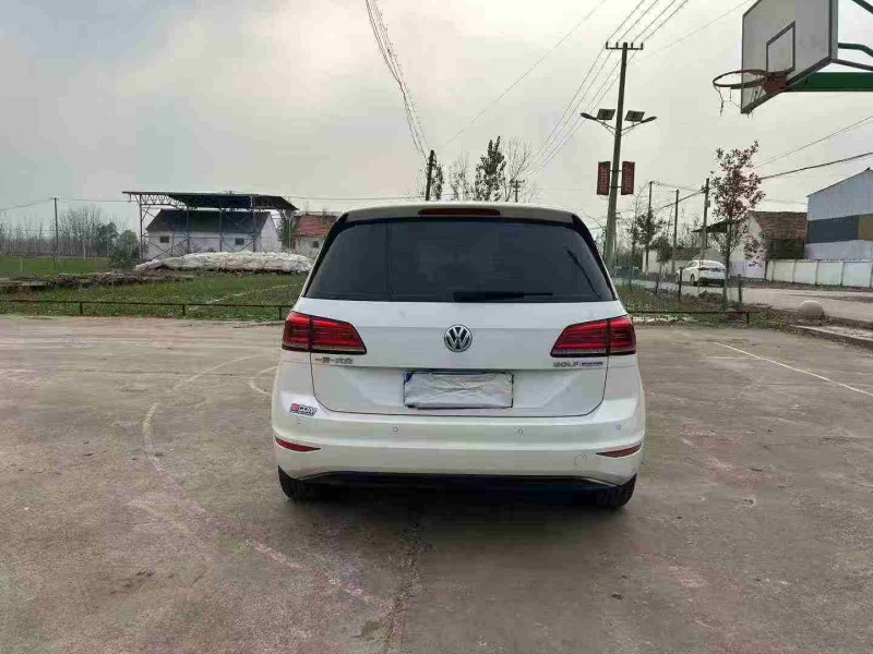 徐州18年大众高尔夫·嘉旅4