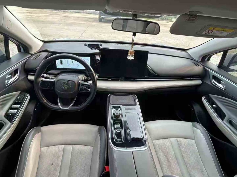 徐州22年传祺埃安S9