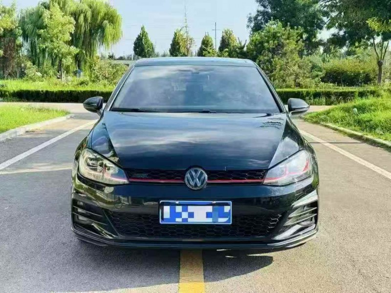 淄博19年大众高尔夫1