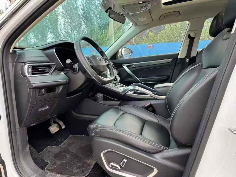 潍坊20年吉利博越4