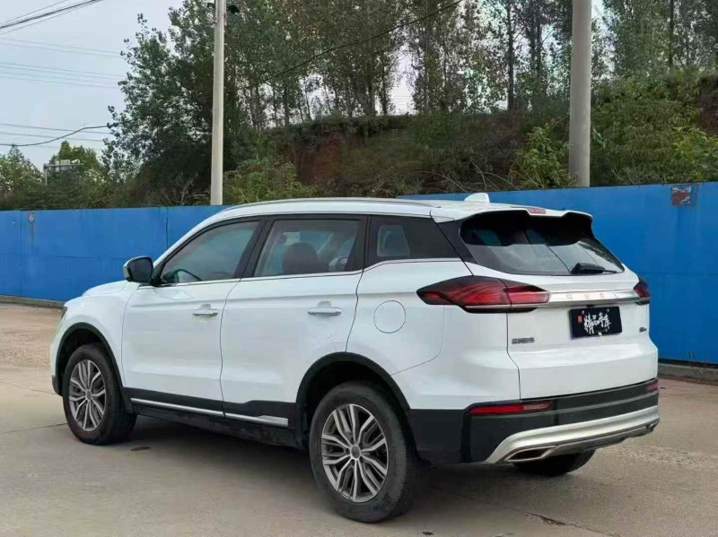 潍坊20年吉利博越9