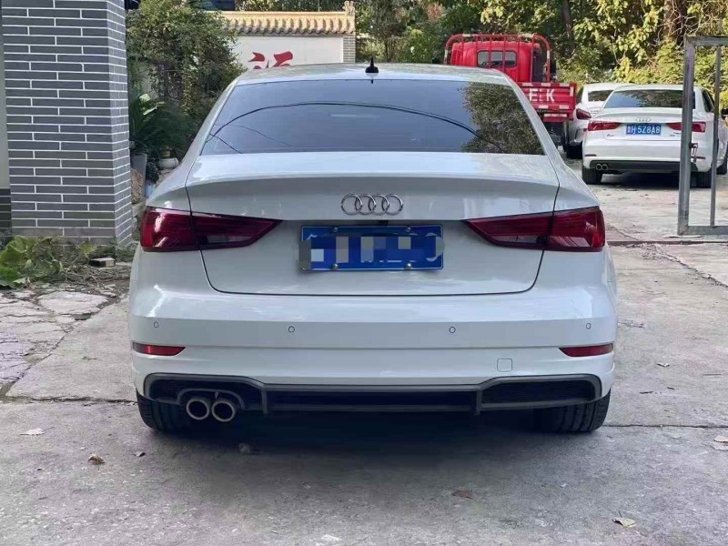 济宁20年奥迪A39