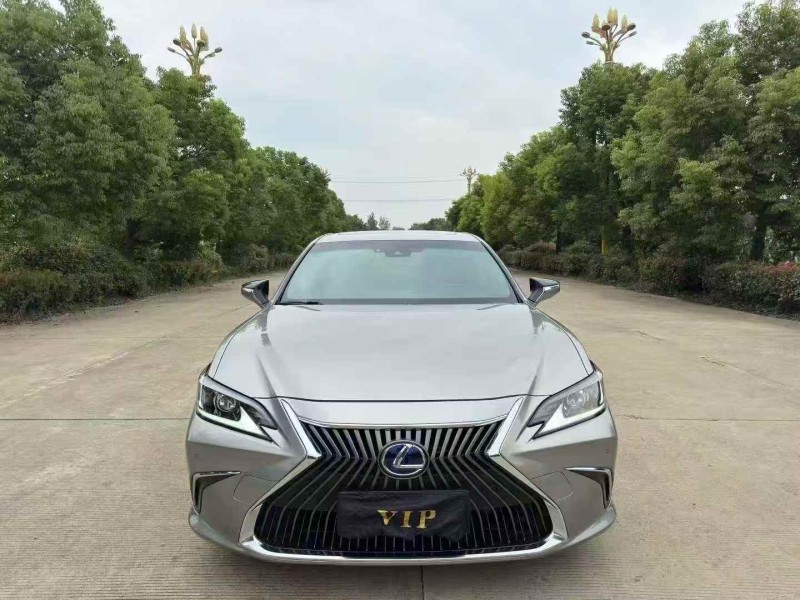 徐州19年雷克萨斯ES1