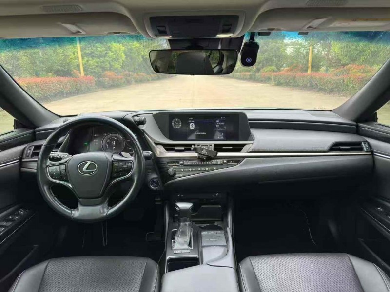 徐州19年雷克萨斯ES5