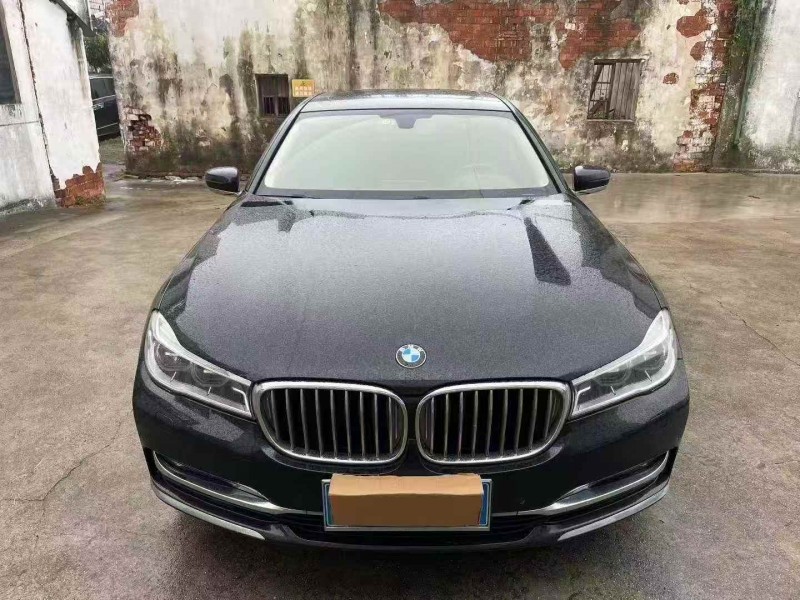 常州16年宝马7系1