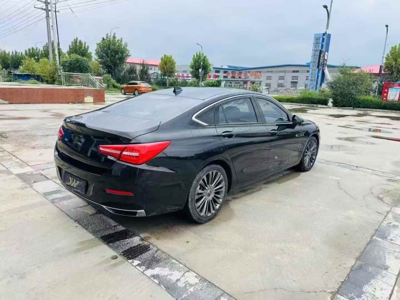 东营21年红旗H57