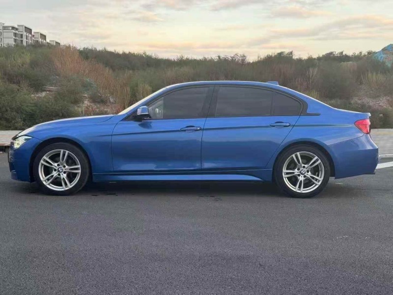 保定18年宝马3系8