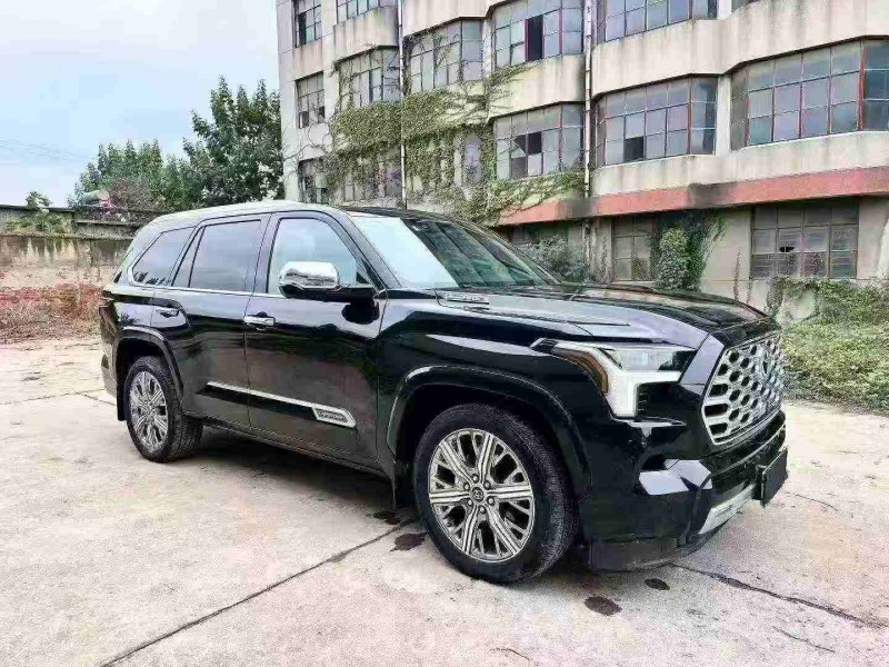 威海24年丰田红杉2