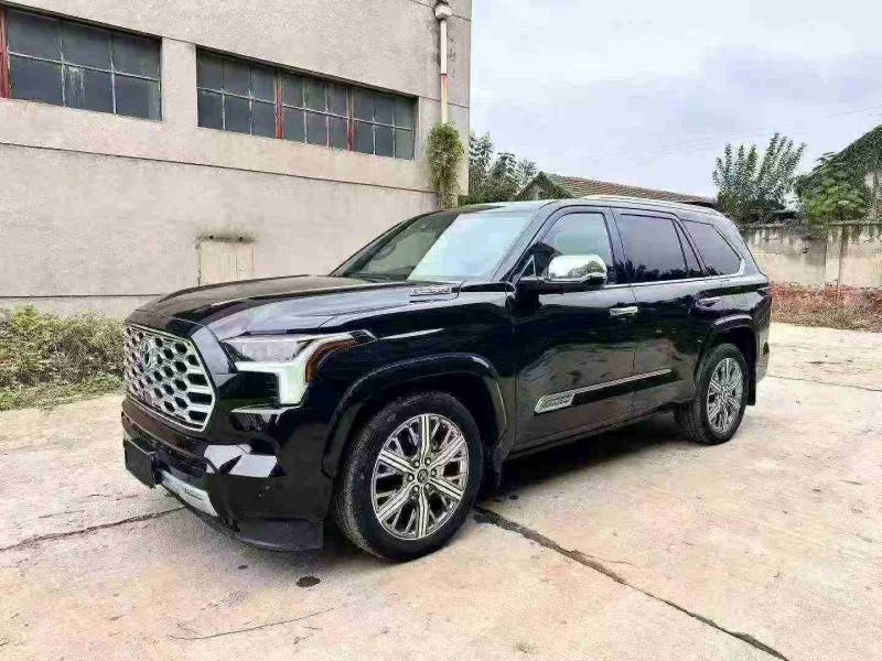 威海24年丰田红杉3